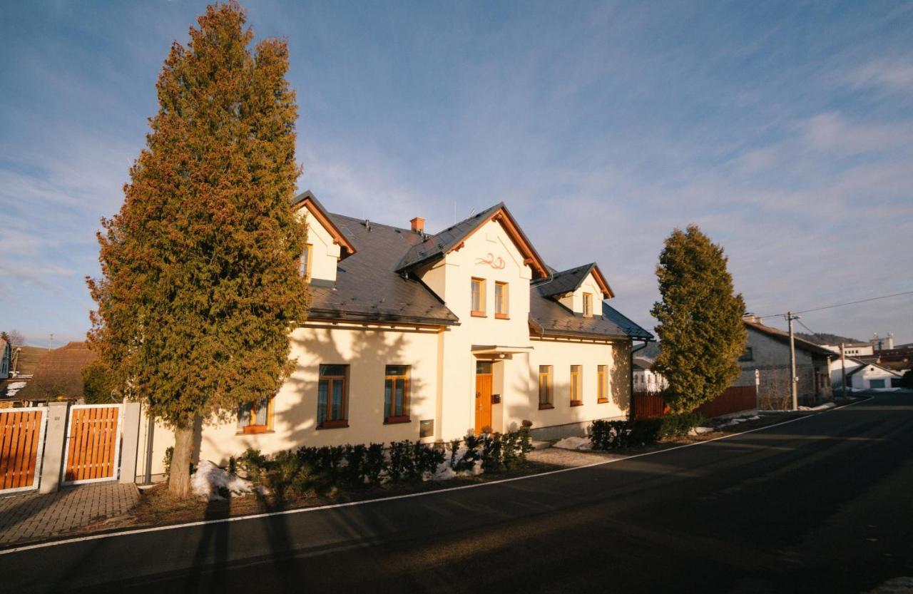 Hotel Penzion Červená voda -penzion s dotekem dálek Exterior foto